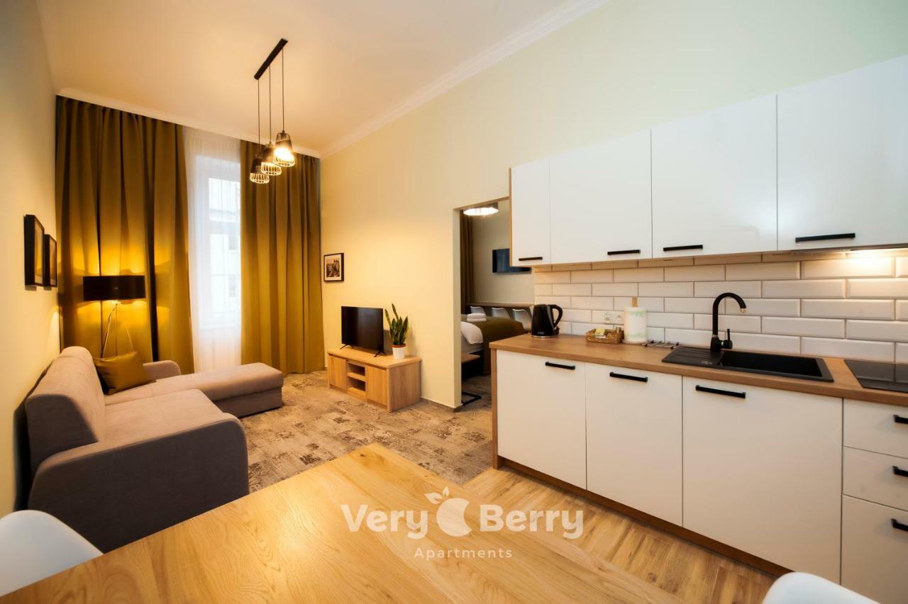 Very Berry - Podgorna 1C - Old City Apartments, Check In 24H Poznan Exterior foto